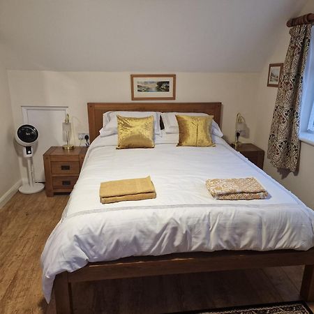 Woodvale Bungalow Little Haven Luaran gambar